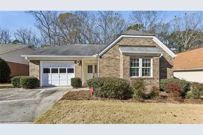 130 Stratford Way, Fayetteville, GA 30214 - Photo 1