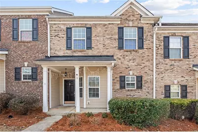 141 Mill Pond Crossing #L3, Carrollton, GA 30116 - Photo 1