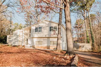 6801 Creekwood Drive, Douglasville, GA 30135 - Photo 1