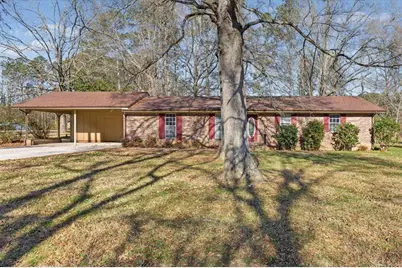 81 Russell Drive NE, Rome, GA 30165 - Photo 1