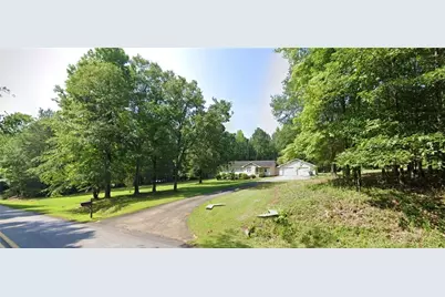 208 Lakeshore Drive, Jefferson, GA 30549 - Photo 1