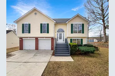 206 Sport Way, Griffin, GA 30223 - Photo 1