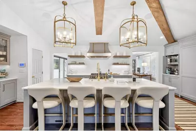 964 Buckingham Circle NW, Atlanta, GA 30327 - Photo 1