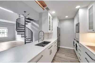 1074 Peachtree Walk NE #B504, Atlanta, GA 30309 - Photo 1