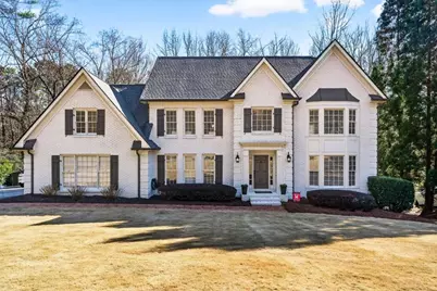 7745 Dunvegan Close, Sandy Springs, GA 30350 - Photo 1