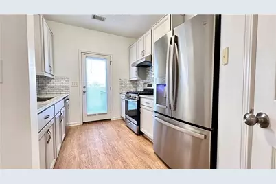6243 Shoreview Circle, Flowery Branch, GA 30542 - Photo 7