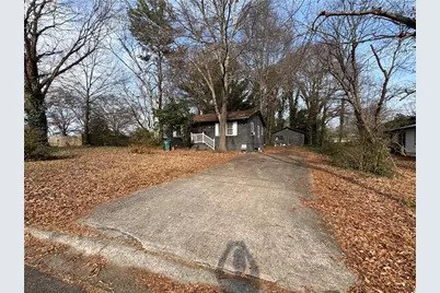 981 Oakdale Drive SE, Smyrna, GA 30080 - Photo 1