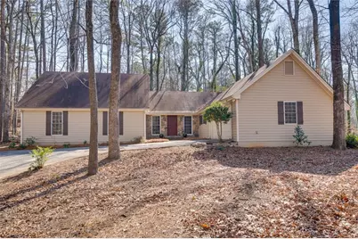 1100 Willow Bend, Roswell, GA 30075 - Photo 1