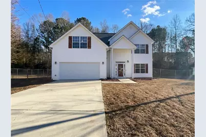 130 Glenwood Court, Hampton, GA 30228 - Photo 1