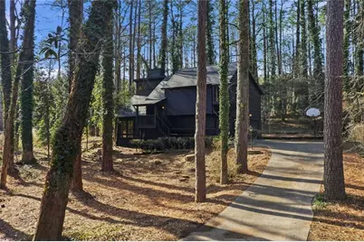 4621 Kings Crossing Drive NE, Kennesaw, GA 30144 - Photo 1