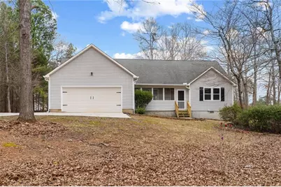 102 Discovery Bay NW, Milledgeville, GA 31061 - Photo 1