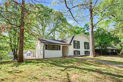 556 Roxbury Drive, Riverdale, GA 30274 - Photo 1