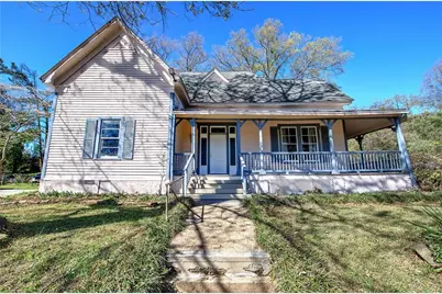 18 Cherokee St, Rome, GA 30161 - Photo 1