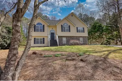 1006 English Oak Lane, Winder, GA 30680 - Photo 1