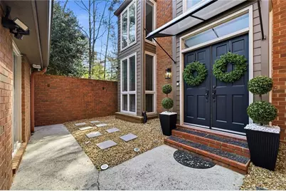 47 Willow Glen, Atlanta, GA 30342 - Photo 1