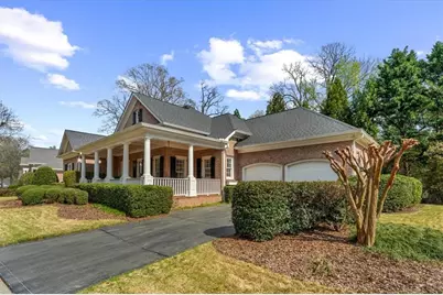 2204 Stephens Walk, Dunwoody, GA 30338 - Photo 1