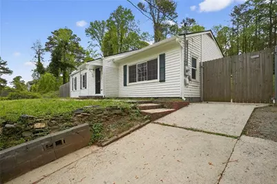 2252 Beecher Circle SW, Atlanta, GA 30311 - Photo 1