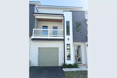 376 Forrest Avenue, Gainesville, GA 30501 - Photo 1