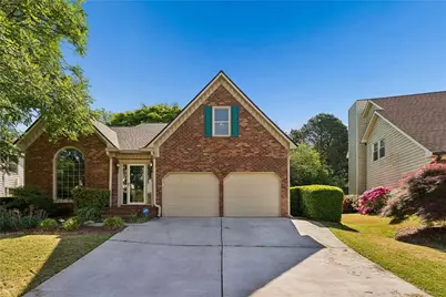 2228 Concord Square NE, Marietta, GA 30062 - Photo 1
