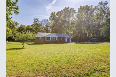 125 Clairmont Drive, Calhoun, GA 30701 - Photo 1