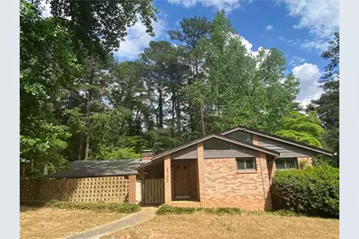 2700 The Fontainebleau SW, Atlanta, GA 30331 - Photo 1