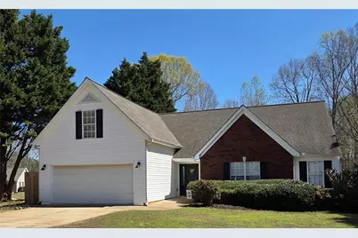 2355 Pemberton Point, Buford, GA 30519 - Photo 1