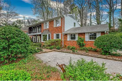 4550 Runnemede Road NW, Atlanta, GA 30327 - Photo 1