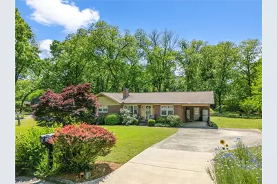 106 E Valley Rd, Rome, GA 30161 - Photo 1
