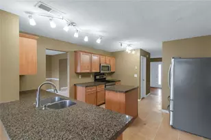 3117 Stonebridge Creek Dr, Lithonia, GA 30058 - Photo 11