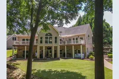 305 Lakeshore Drive, Hartwell, GA 30643 - Photo 1