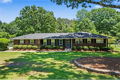 2122 Timber Lane, Snellville, GA 30078 - Photo 1