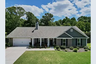 186 Kinsley Way, Statham, GA 30666 - Photo 1