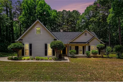 35 Wenham Lane, Sharpsburg, GA 30277 - Photo 1