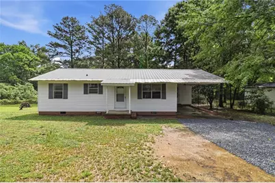 318 Circle Drive, Calhoun, GA 30701 - Photo 1