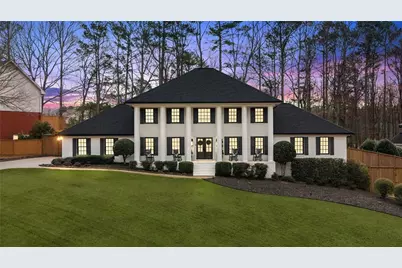 5339 Trowbridge Drive, Dunwoody, GA 30338 - Photo 1
