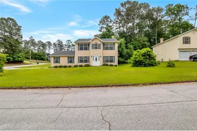 6557 Rebecca Lou Lane, Lithonia, GA 30058 - Photo 1