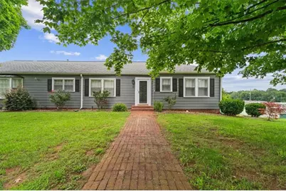 16 Bittings Avenue, Summerville, GA 30747 - Photo 1