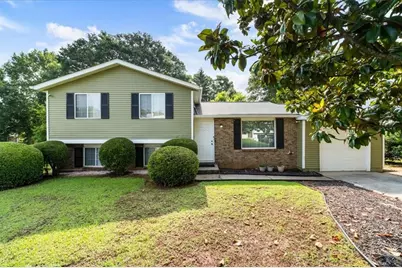 10455 Worthington Hills Manor, Roswell, GA 30076 - Photo 1