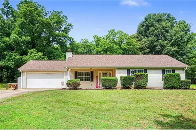 266 Freeman Drive, Maysville, GA 30558 - Photo 1