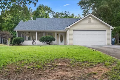 165 Lakefront Drive, Covington, GA 30016 - Photo 1