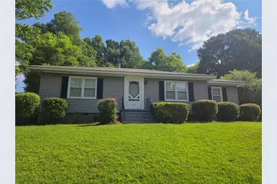 635 Burbank Circle SE, Smyrna, GA 30080 - Photo 1