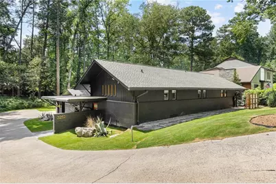 3252 W Roxboro Road NE, Atlanta, GA 30324 - Photo 1