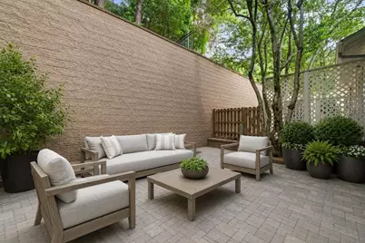 1069 Woodbridge Hollow NE, Atlanta, GA 30306 - Photo 1