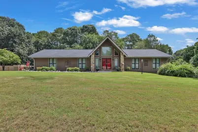 2184 Valley Creek Circle, Snellville, GA 30078 - Photo 1