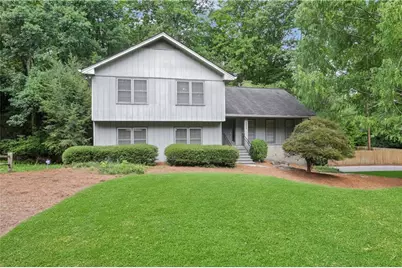 4960 Hidden Branches Circle, Dunwoody, GA 30338 - Photo 1