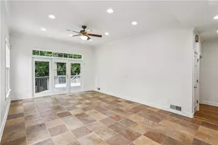 6 Arc Way NE, Atlanta, GA 30305 - Photo 9