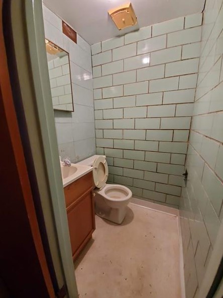 117 Sheridan Ave, New Castle PA  16105-2558 exterior