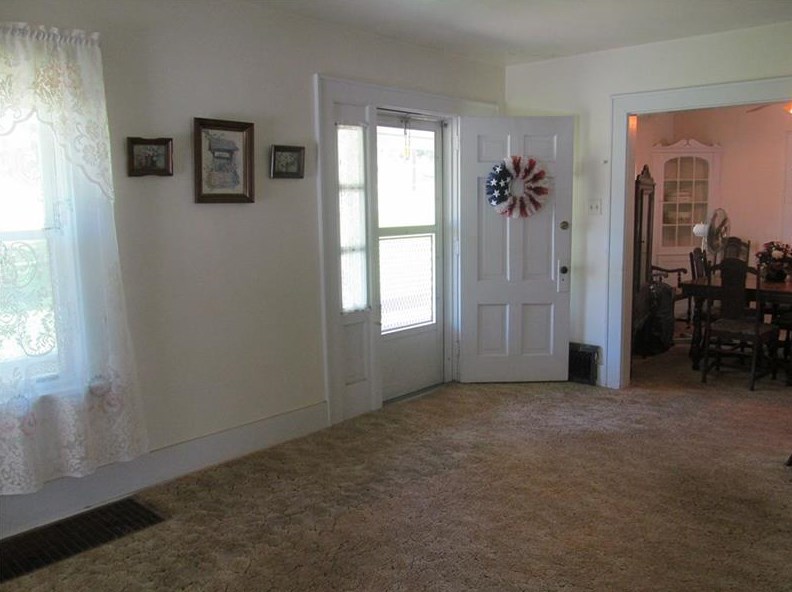 180 Old Route 30, Greensburg PA  15601-6991 exterior