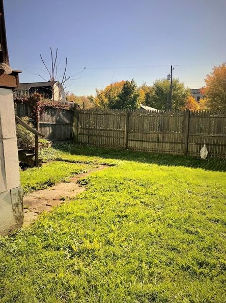 40 Lincoln St, Oliphant Furnace PA  15401-3013 exterior