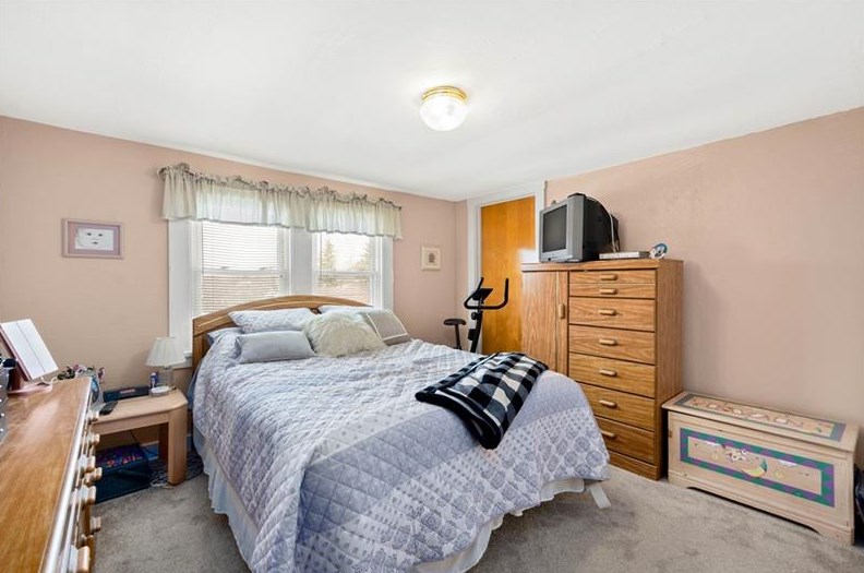 1010 Maple Ave, Washington PA 15301-1907 exterior